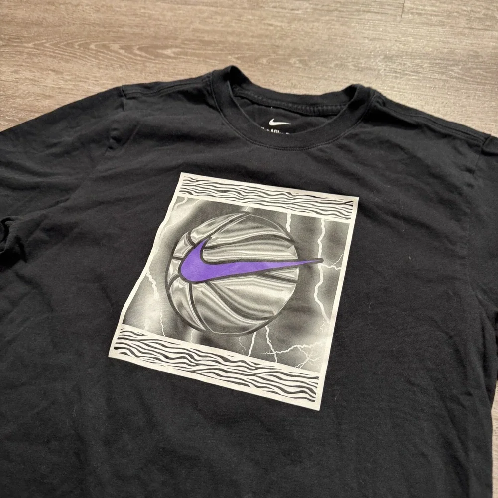 Nike Shirt Mens Small Black Team Sports Basketball Swoosh Graphic Print‎ Logo